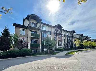 Condo Apartment in Cyrville - Carson Grove - Pineview