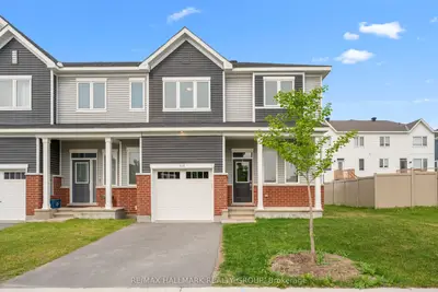 Att/Row/Townhouse in Barrhaven
