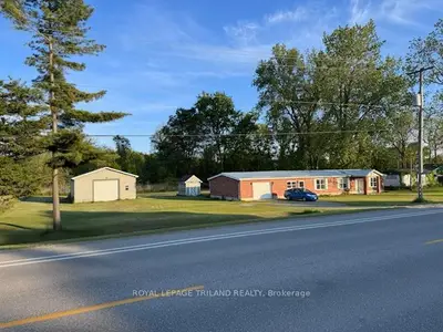 Detached in West Elgin