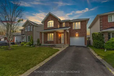 Detached in Kingston