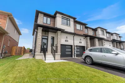 Att/Row/Townhouse in Hamilton