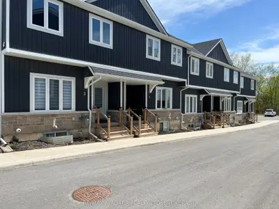 8196 Mcleod Road 3 Lower, Niagara Falls, ON L2H 3T6