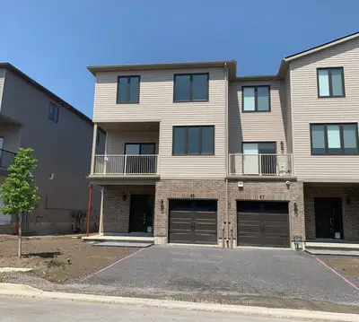 Att/Row/Townhouse in Prince Edward County