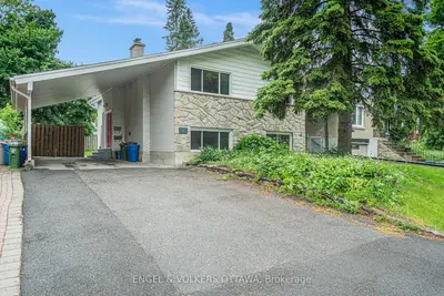 Duplex in Britannia Heights - Queensway Terrace N and Area