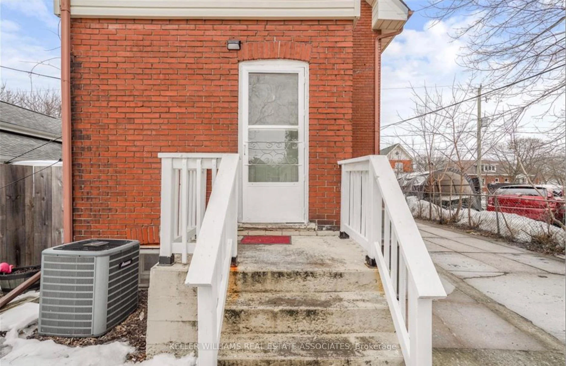 212 Sheridan Street 2, Brant, ON N3S 4R1