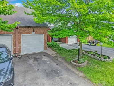 Att/Row/Townhouse in Barrhaven