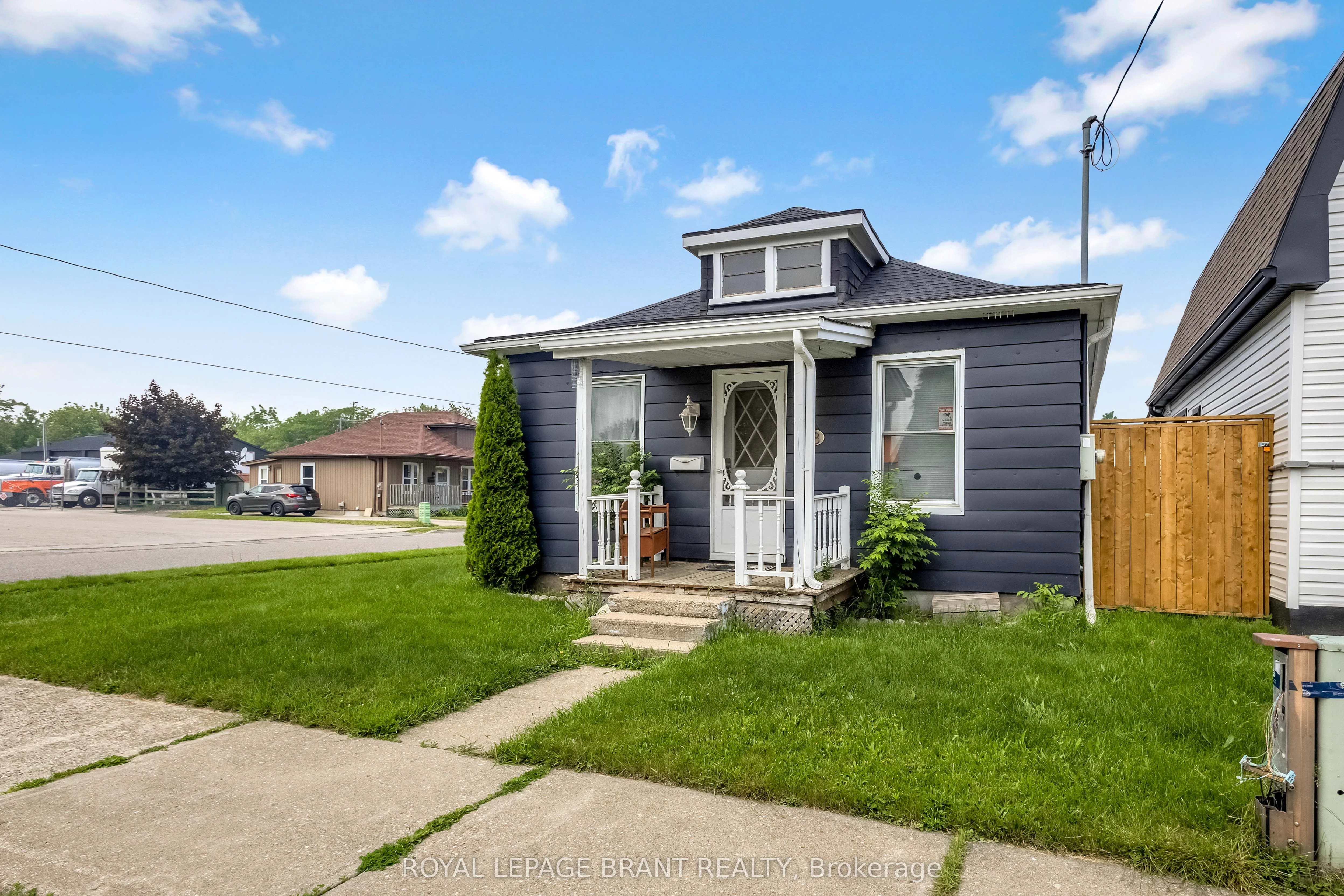 28 Curtis Street, Brantford, ON N3S 5C1