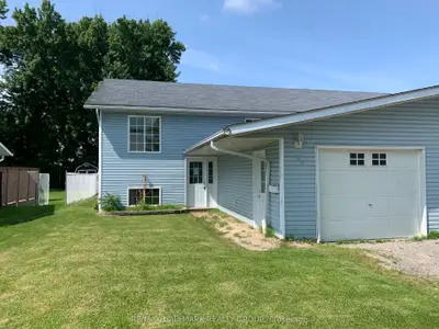 Semi-Detached in Pembroke