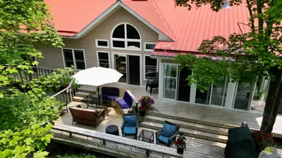 Detached in Frontenac