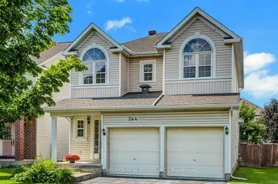 Detached in Barrhaven