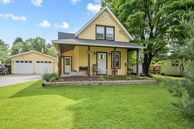 Detached in Bracebridge