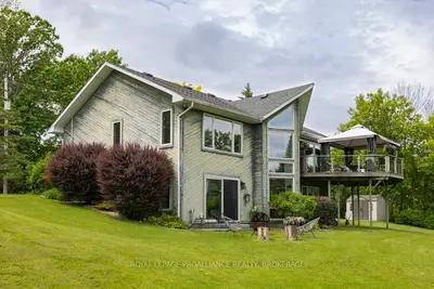 Detached in Kingston