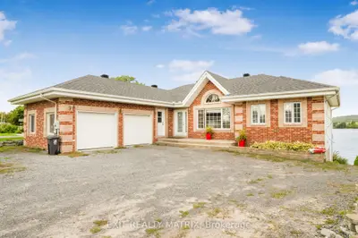 Detached in Alfred and Plantagenet