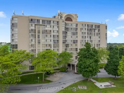 Condo Apartment in St. Catharines