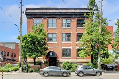 Condo Apartment in Ottawa Centre