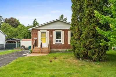 Detached in Kanata