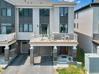 Att/Row/Townhouse in Barrhaven