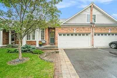 Att/Row/Townhouse in Barrhaven