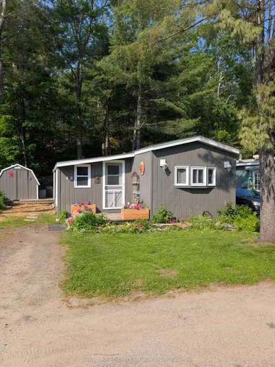 MobileTrailer in Gravenhurst
