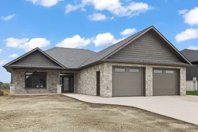 Detached in Huron-Kinloss