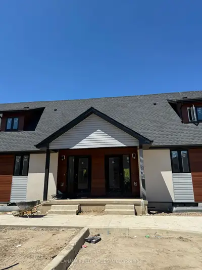 Condo Townhouse in St. Catharines