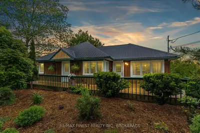 Detached in Kingston