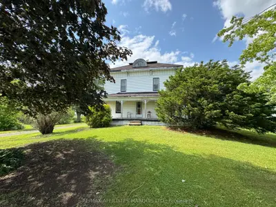 Detached in South Dundas