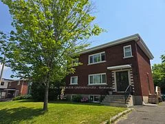 2429 Carlsen Avenue 2, Billings Bridge - Riverside Park And Area, On K1v 8e9