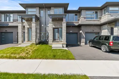 Att/Row/Townhouse in Pelham