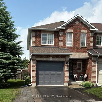 Att/Row/Townhouse in Orleans - Cumberland and Area