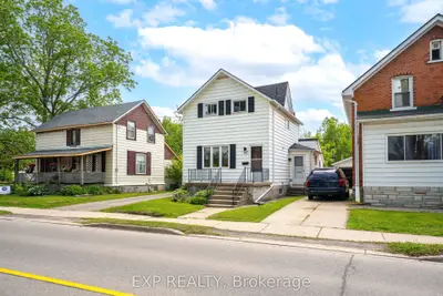 Detached in Stratford