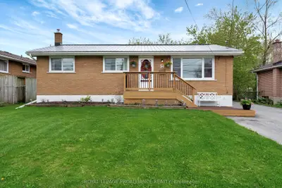 Detached in Kingston