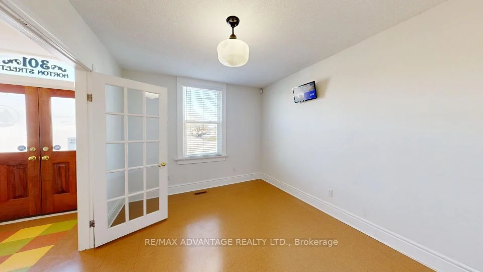 301 Horton Street E, London East, ON N6B 1L2