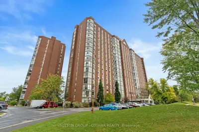 Condo Apartment in Blossom Park - Airport and Area