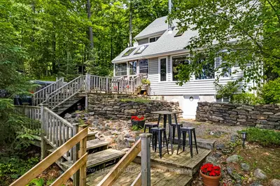 Detached in Lanark Highlands