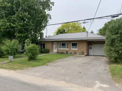 Detached in Frontenac