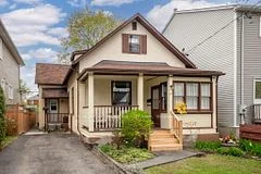 674 Melbourne Avenue, Carlingwood - Westboro and Area, ON K2A 1X5