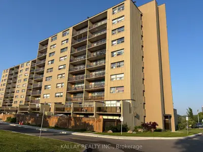 Condo Apartment in Hamilton