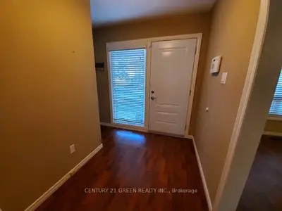 Condo Townhouse in London South