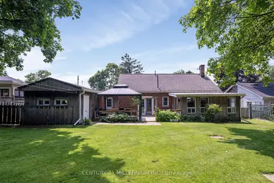 Detached in Erin