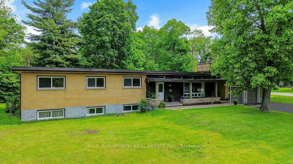 25 Wren Road, Beacon Hill North - South and Area, ON K1J 7H5