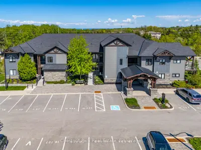 Condo Apartment in Blue Mountains
