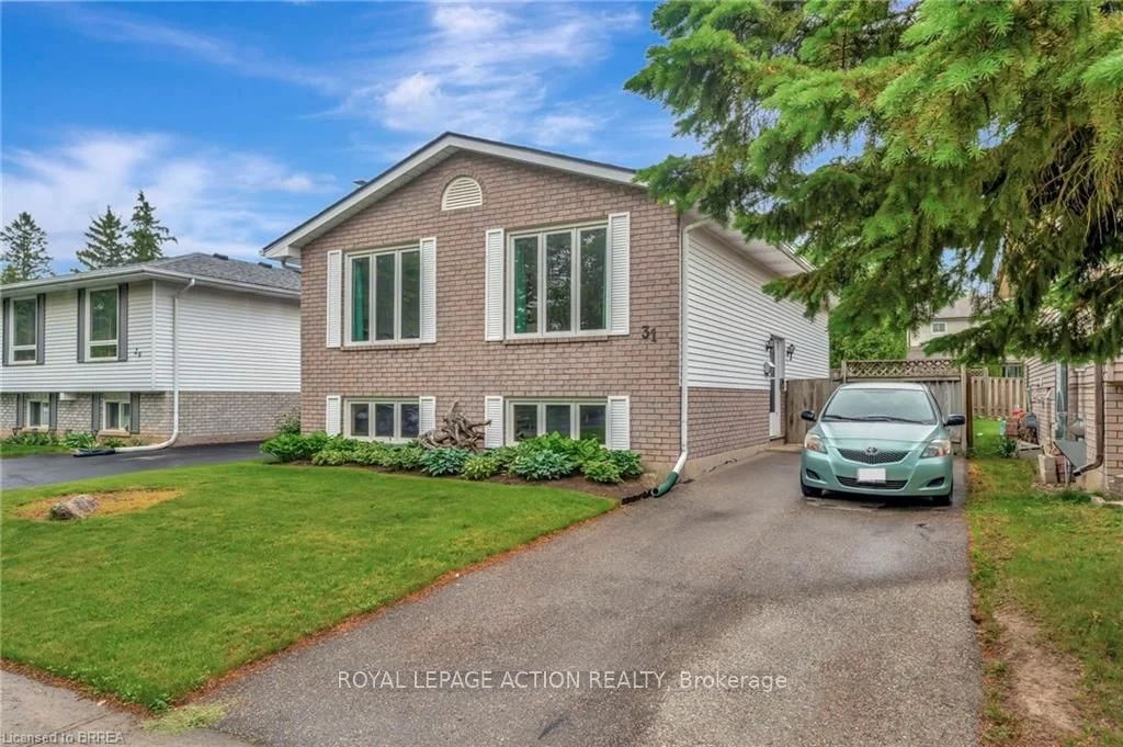 31 Osijek Crescent, Brantford, ON N3P 1Z4