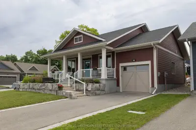 Detached in Westport