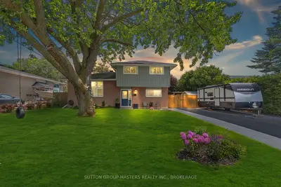 Detached in Kingston