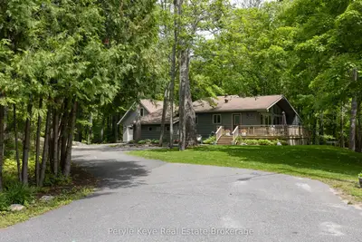 Detached in Bracebridge