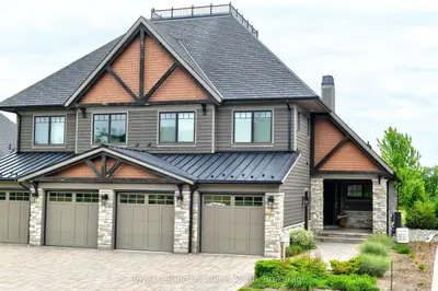 Semi-Detached Condo in Blue Mountains