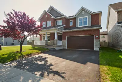 Detached in Barrhaven