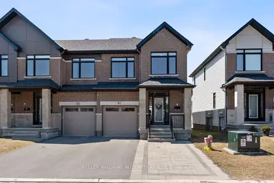 Att/Row/Townhouse in Blossom Park - Airport and Area