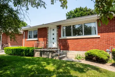 Detached in Guelph